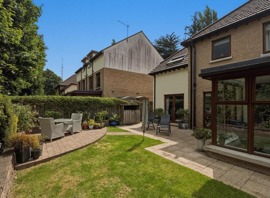 2 Knockvale Grove, Belfast, BT5 6HL