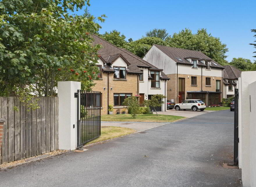 2 Knockvale Grove, Belfast, BT5 6HL