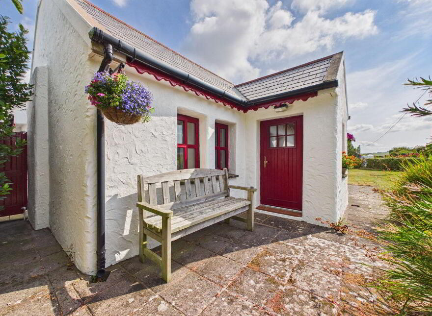 The Cottage, Ballymacaw, Dunmore East, X91DP86