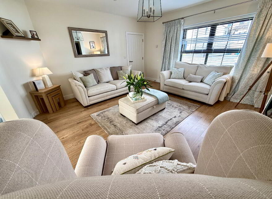 34 Cumber View, Claudy, Derry, BT47 4FG