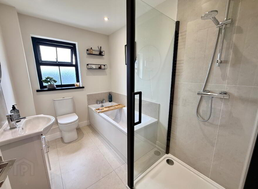 34 Cumber View, Claudy, Derry, BT47 4FG
