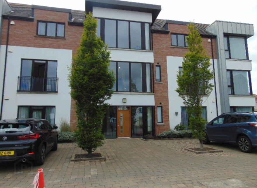 37 Lakeside Court, Coleraine, BT52 2FN