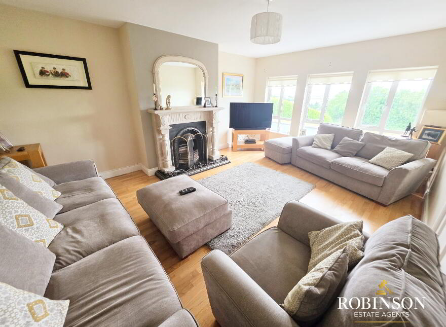 4 Bedroom Detached House, Killult, Falcarragh, F92DP9Y