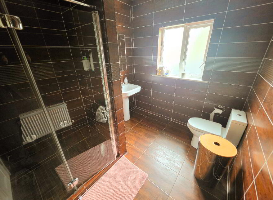 4 Bedroom Detached House, Killult, Falcarragh, F92DP9Y