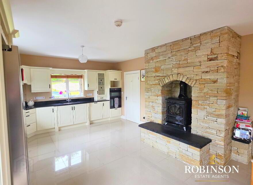 4 Bedroom Detached House, Killult, Falcarragh, F92DP9Y