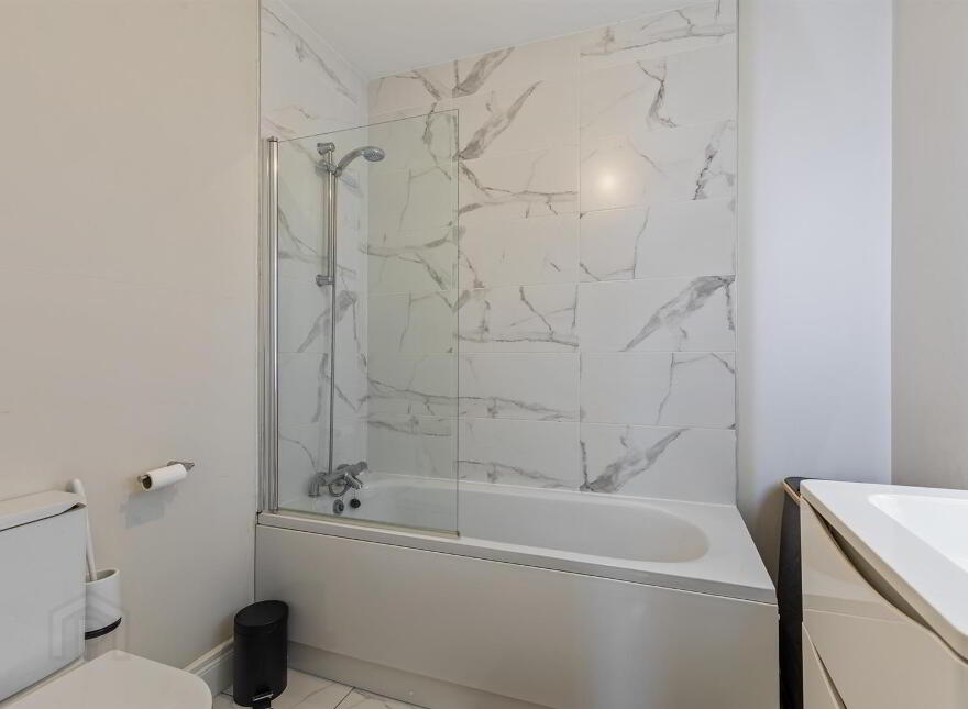 Apt 5 Ebrington Hall, 149 Upper Newtownards Road, Belfast, BT4 3HX