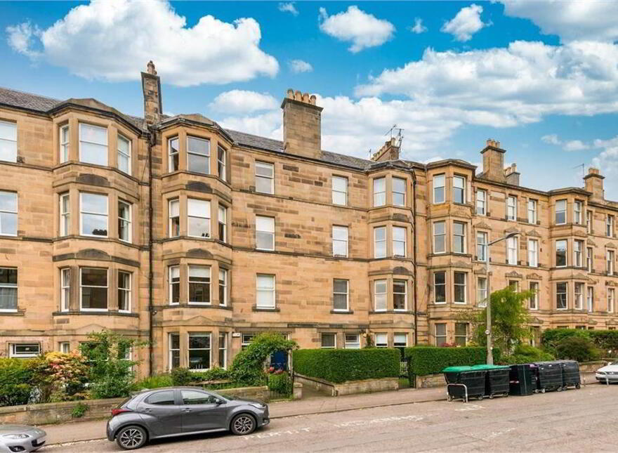 6 Comiston Gardens, Morningside, Edinburgh, EH10 5QH photo
