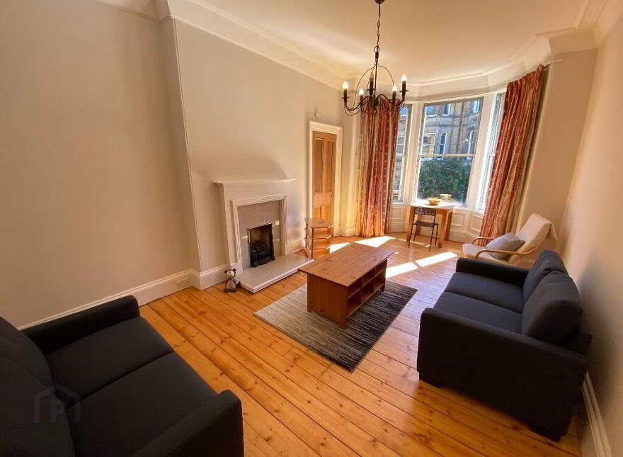 6 Comiston Gardens, Morningside, Edinburgh, EH10 5QH