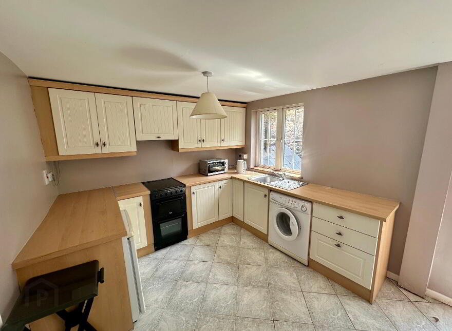 East, Main St, Lismore, P51XH32
