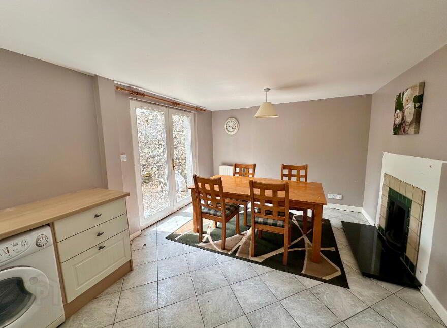 East, Main St, Lismore, P51XH32