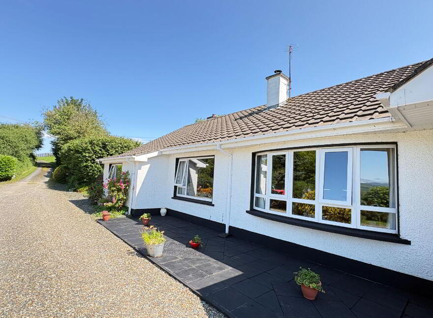 Moness, Burt, Bridgend, F93D52F