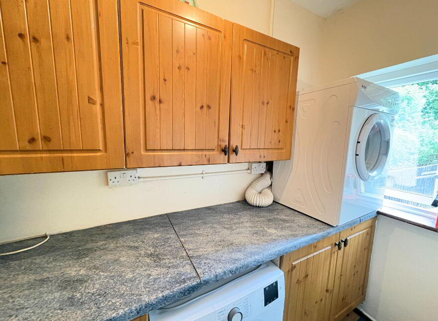 Moness, Burt, Bridgend, F93D52F