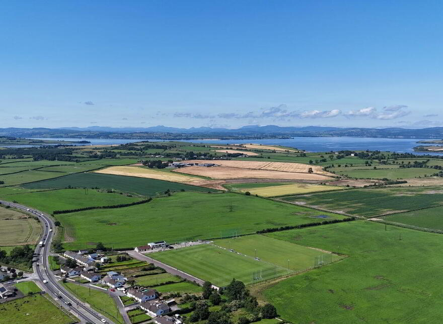 Moness, Burt, Bridgend, F93D52F
