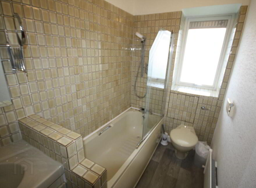 Apartment 6 Saint Helens South, Glasthule Road, Glasthule, A96V883