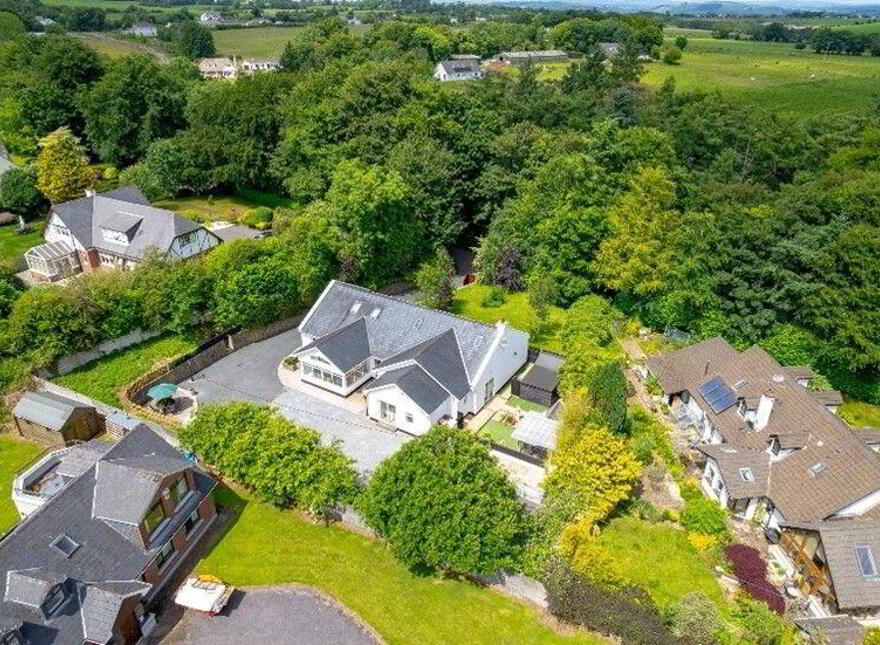 Greybrook, Waterfall, T12KWD6