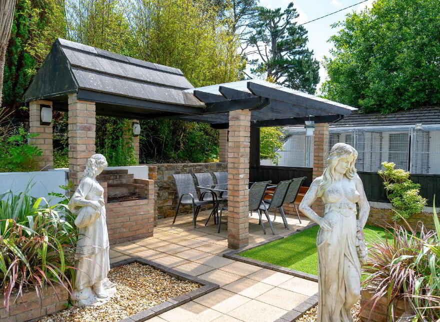 Greybrook, Waterfall, T12KWD6