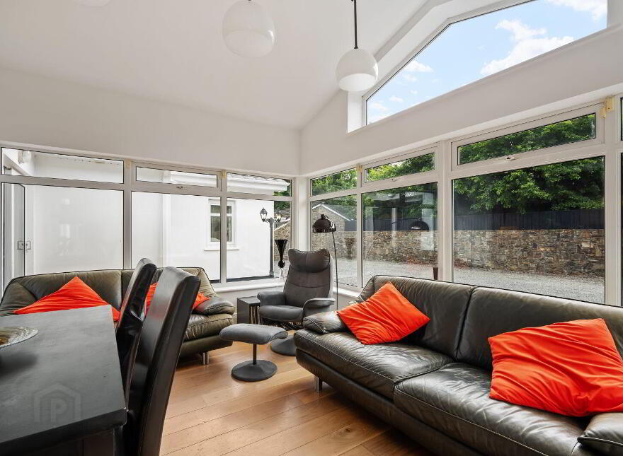 Greybrook, Waterfall, T12KWD6