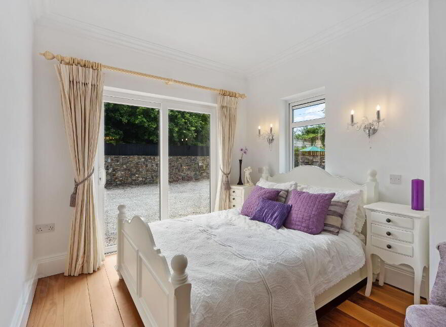 Greybrook, Waterfall, T12KWD6