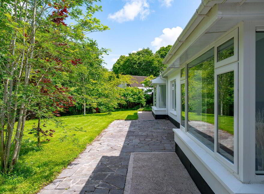 Greybrook, Waterfall, T12KWD6