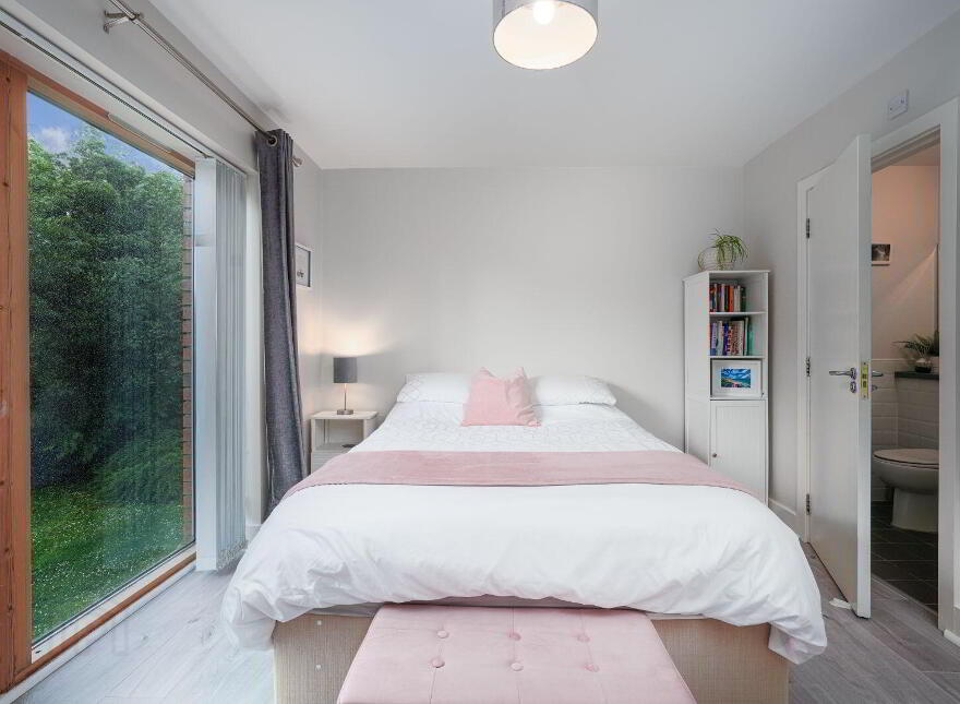 Apartment 30 Cloonlara Square, Phoenix Park Avenue, Dublin 15, D15NY32