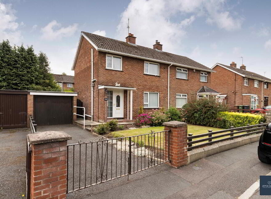 36 Donard Gardens, Lurgan, BT66 8EU