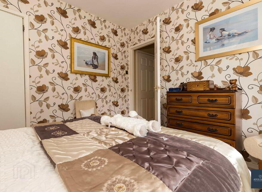 36 Donard Gardens, Lurgan, BT66 8EU
