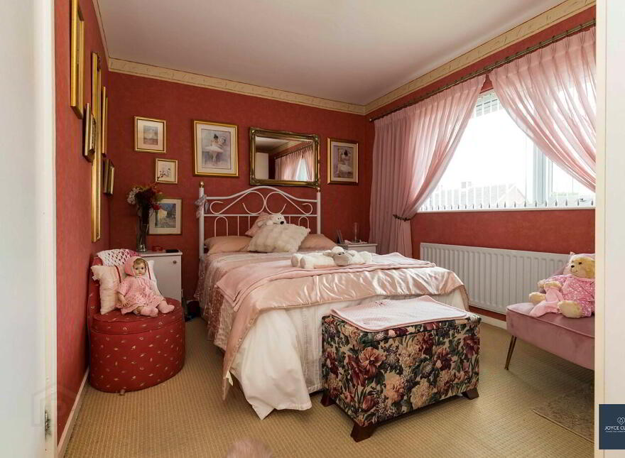 36 Donard Gardens, Lurgan, BT66 8EU