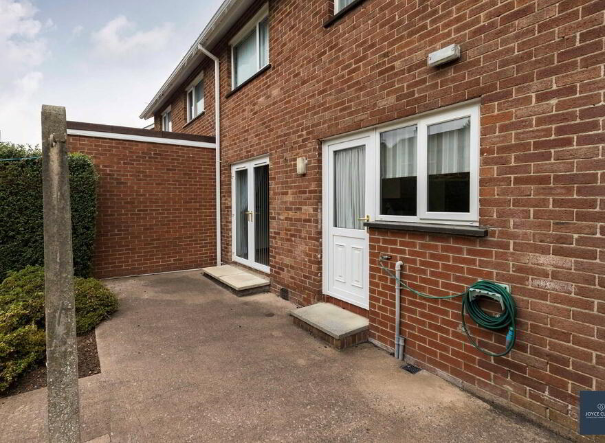 36 Donard Gardens, Lurgan, BT66 8EU