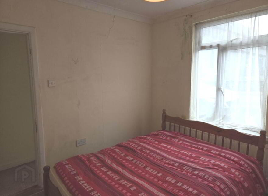 Church Street, Glenamaddy, F45W840