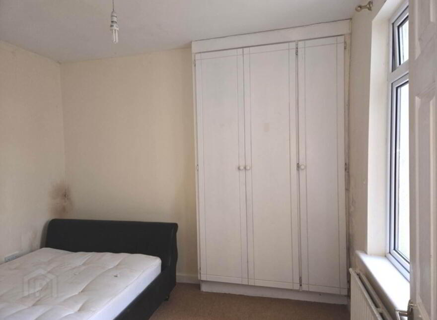 Church Street, Glenamaddy, F45W840