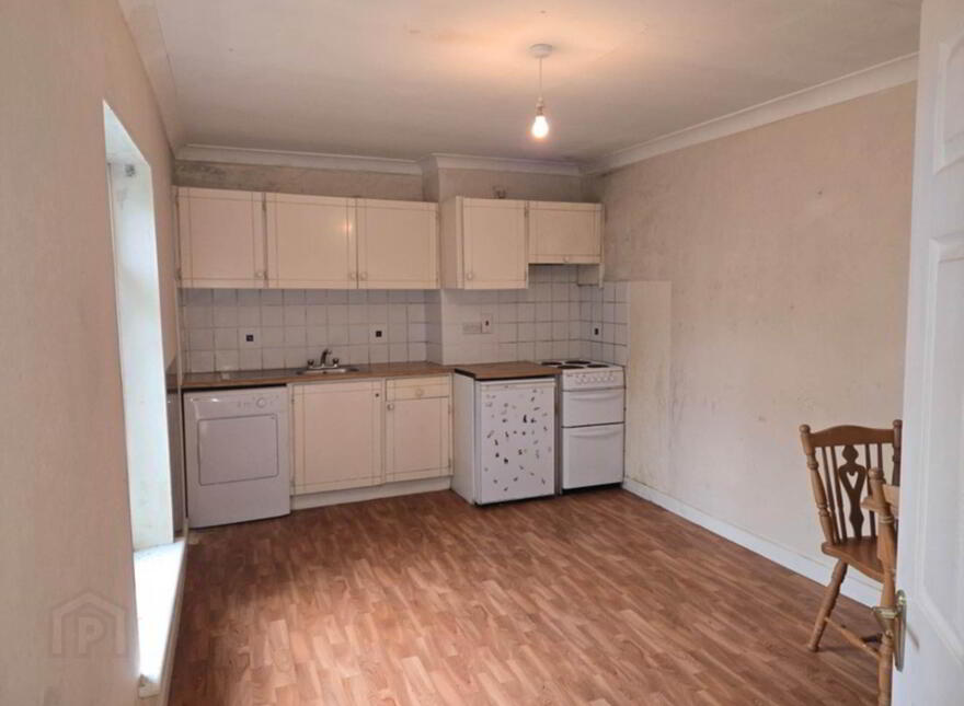 Church Street, Glenamaddy, F45W840