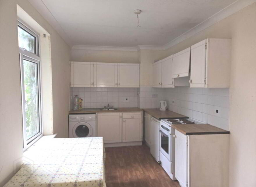 Church Street, Glenamaddy, F45W840