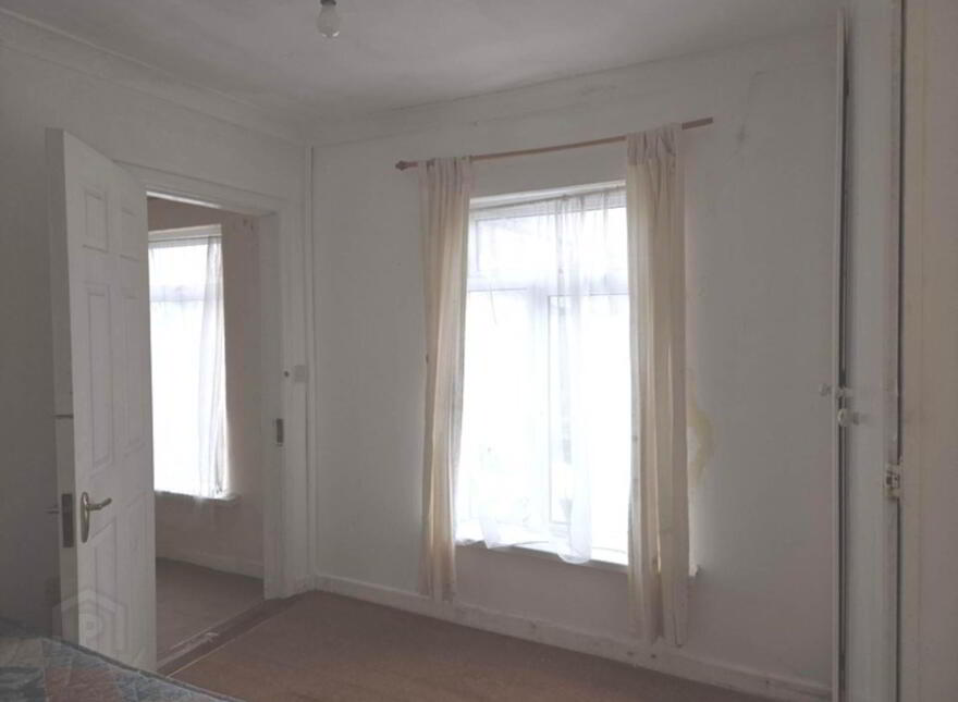 Church Street, Glenamaddy, F45W840