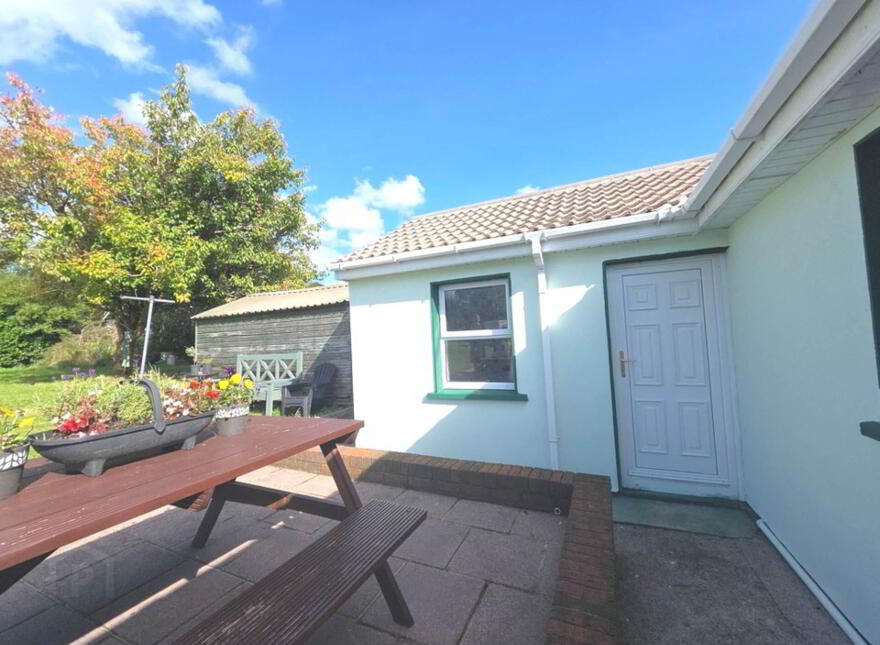 Tullaghan Rock, Ballaghaderreen, F45HT63