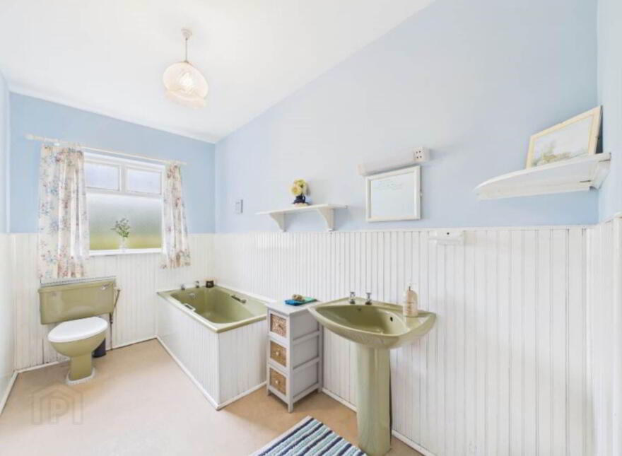 Tullaghan Rock, Ballaghaderreen, F45HT63