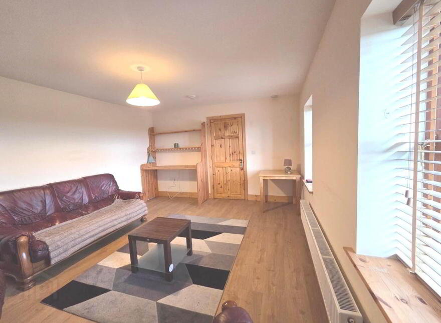 Westview House, Poulnagun, Lisdoonvarna, Cregg, V95TP99