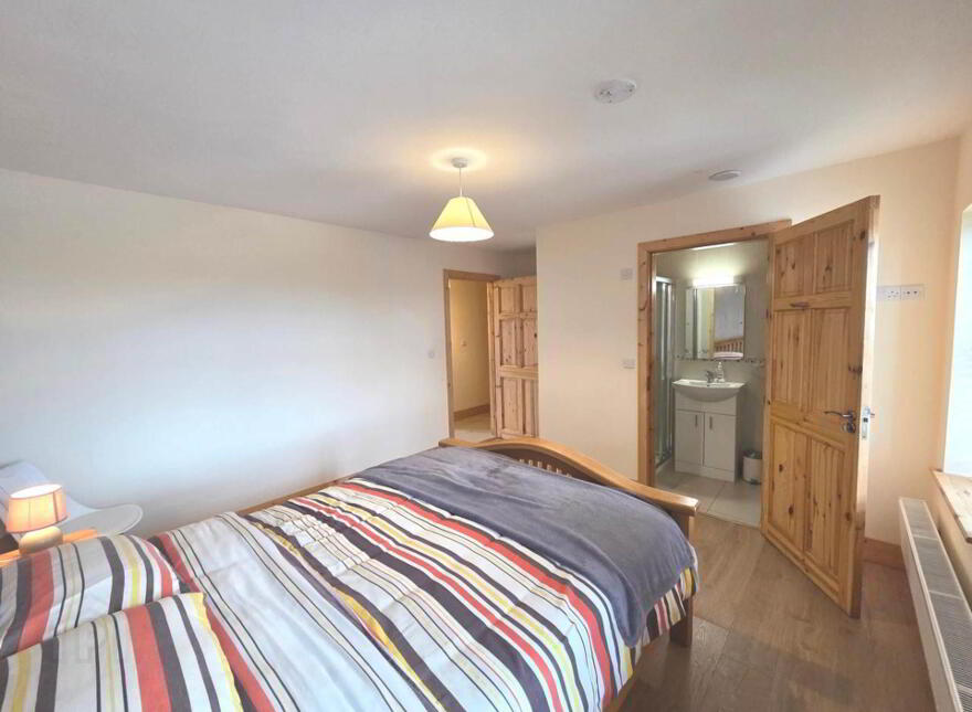 Westview House, Poulnagun, Lisdoonvarna, Cregg, V95TP99
