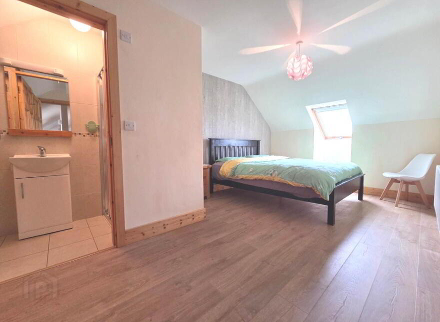 Westview House, Poulnagun, Lisdoonvarna, Cregg, V95TP99