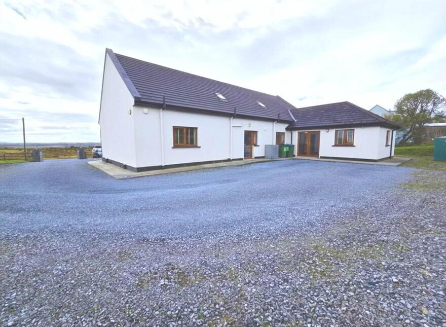 Westview House, Poulnagun, Lisdoonvarna, Cregg, V95TP99