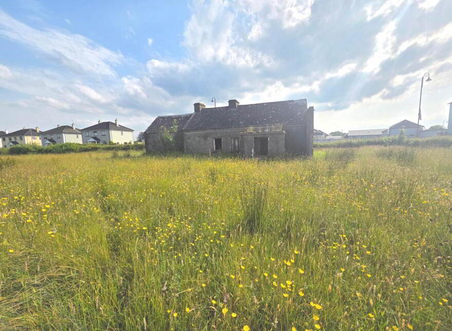 Derelict Cottage On, C. 0 .5 Acres, Williamstown, F45VH70