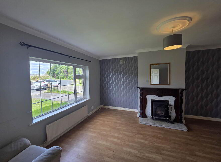 7 Knockroe Court, Castlerea, F45H562