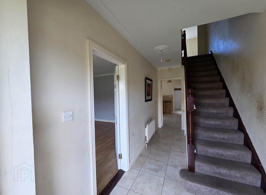 7 Knockroe Court, Castlerea, F45H562