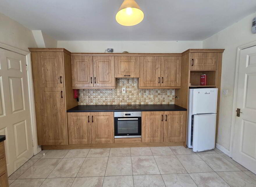 7 Knockroe Court, Castlerea, F45H562