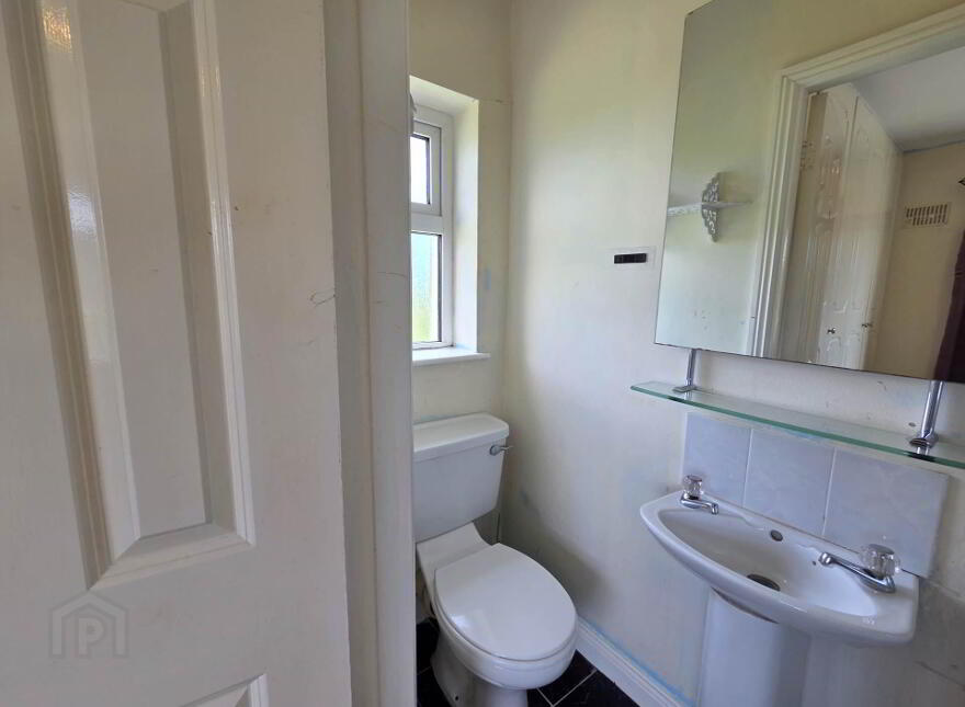 7 Knockroe Court, Castlerea, F45H562
