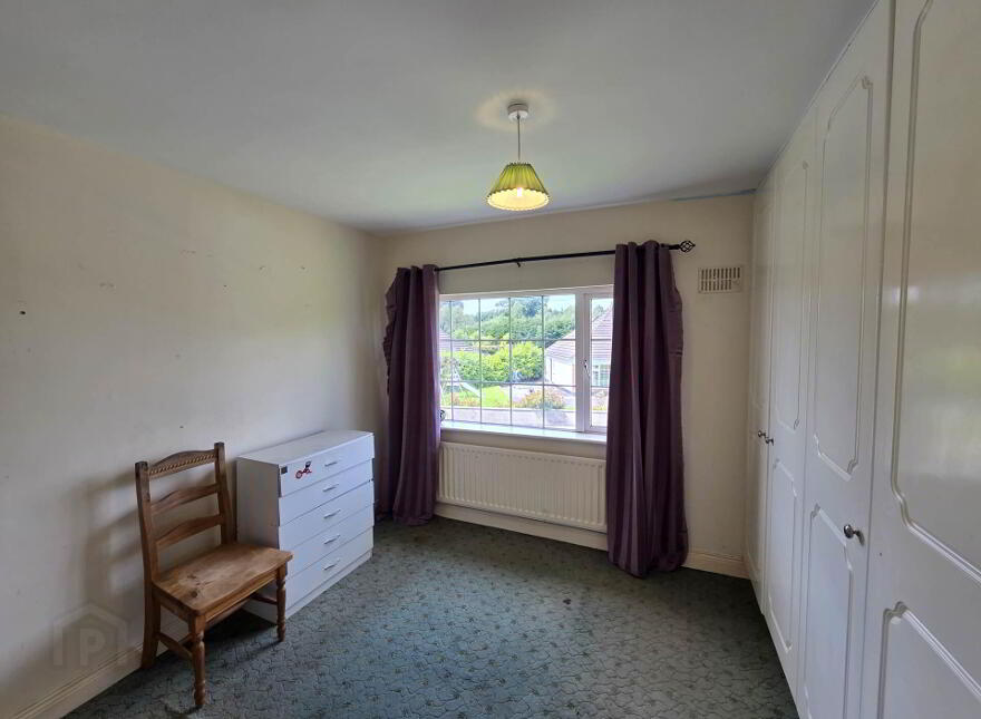 7 Knockroe Court, Castlerea, F45H562