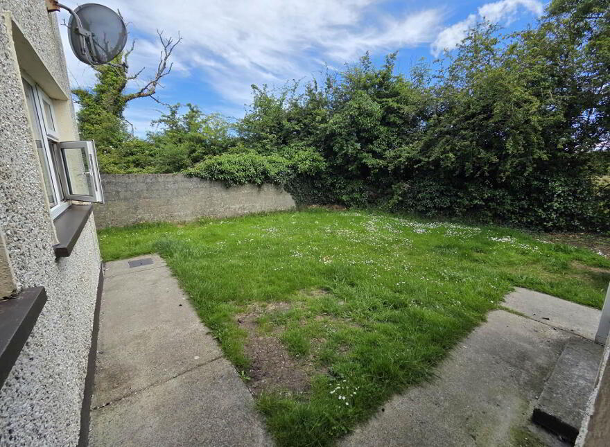 7 Knockroe Court, Castlerea, F45H562