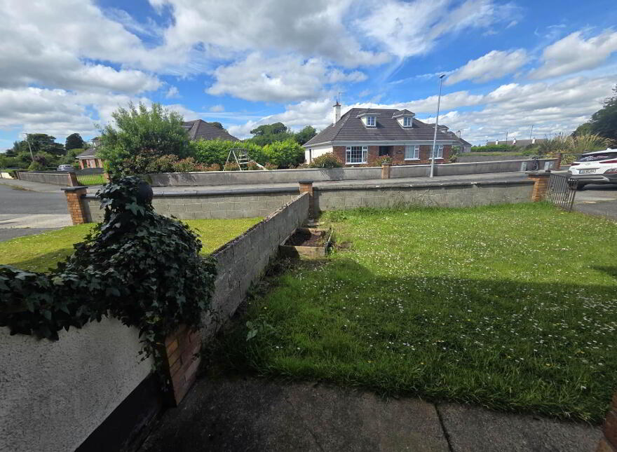7 Knockroe Court, Castlerea, F45H562