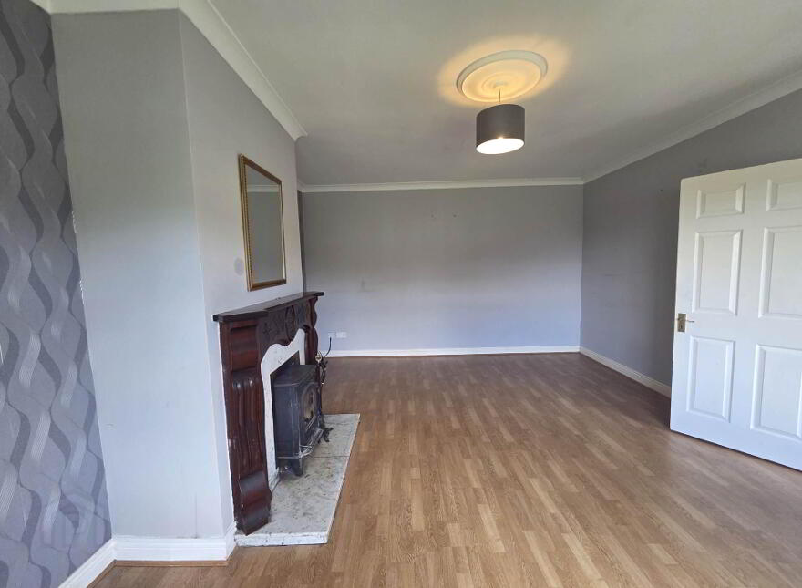 7 Knockroe Court, Castlerea, F45H562