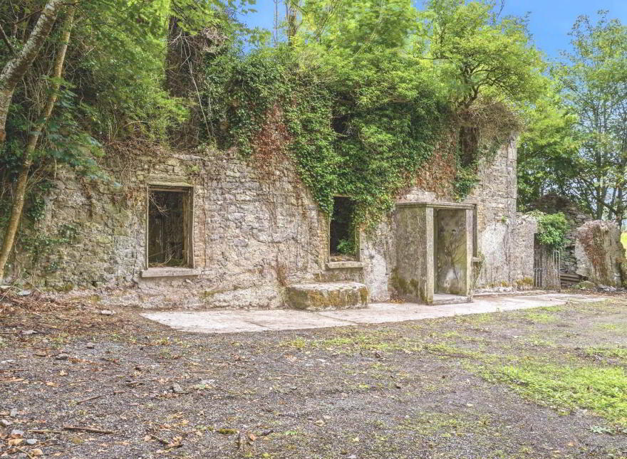Doyle`s Crossing On, C. 1.4 Acres, With The Piano House & Carrow Ho...Four Roads, F42F251