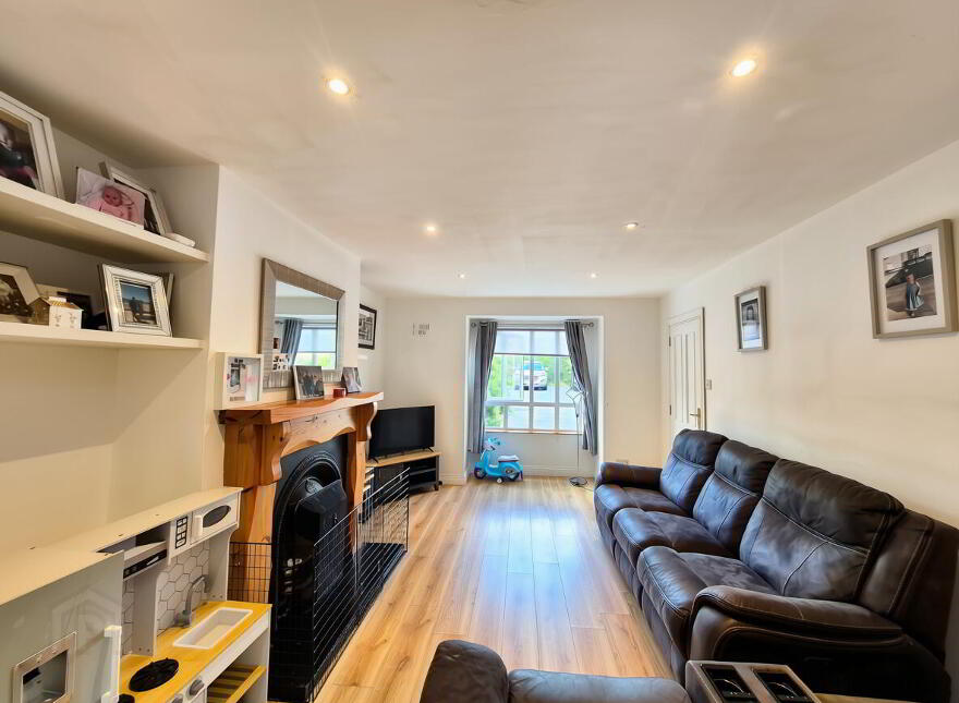 8 Danesfort, Old Galway Road, Athlone, N37ED91